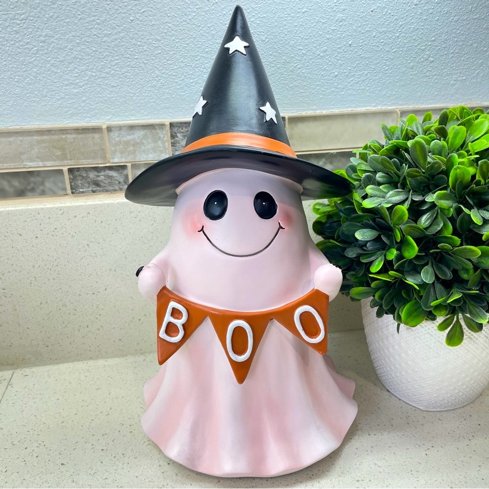 NEW Pink Ceramic Halloween Ghost Figurine with Witch Hat and Boo‎ Banner Decor